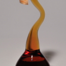 Tulipano Kastanien Likör 容量：200ml アルコール度数：22% エキス分：18%未満 ハンドメイドならではの一点ものの形状が美しい